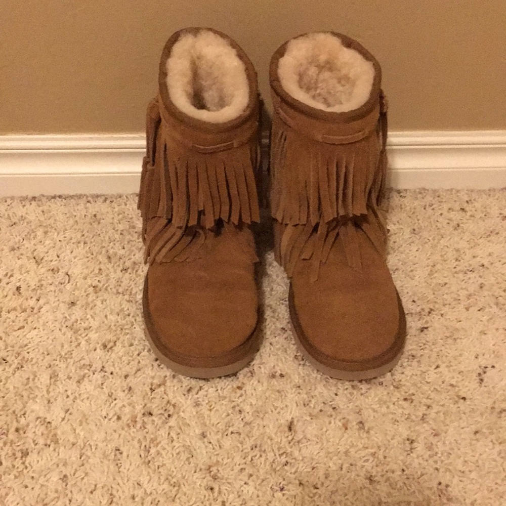 KOOKABURRA FRINGE BOOTS NEVER WORN